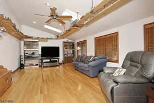 64 Larchmont Dr, West Milford, NJ 07421 - Photo 21