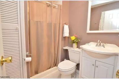 29 Hugenot St, East Hanover Township, NJ 07936 - Photo 13