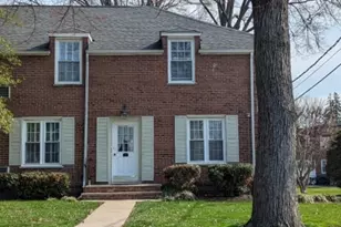 2B Parkway Village, Cranford Township, NJ 07016 - Photo 1