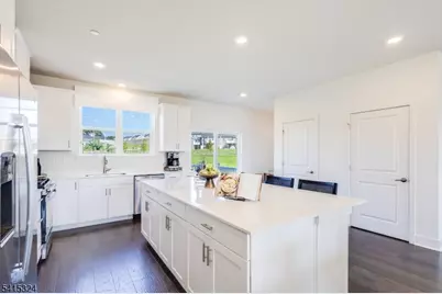 79 Eastwood Ter #79, East Hanover Township, NJ 07936 - Photo 7