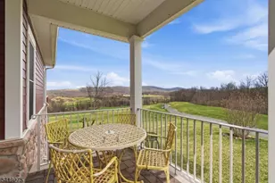 19 Rockhall Ct, Hardyston Township, NJ 07419 - Photo 5