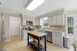 10 Acorn Dr, Washington Township, NJ 07853 - Photo 11