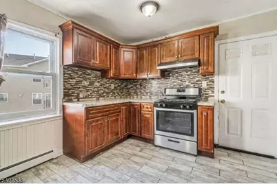 312 S Spring St, Elizabeth, NJ 07201 - Photo 15