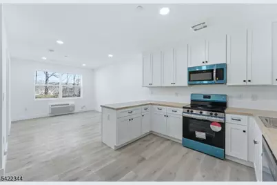 95 Shepherds Ln #B302, Totowa, NJ 07512 - Photo 1