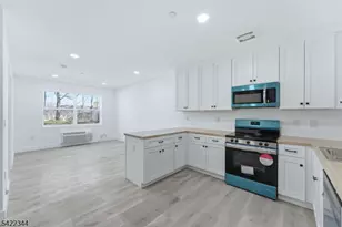 95 Shepherds Ln, Totowa, NJ 07512 - Photo 1