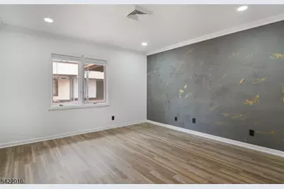 300 Gorge Rd #36, Cliffside Park, NJ 07010 - Photo 7