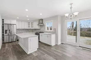 14 Beaver Ridge Rd, Morris Plains, NJ 07950 - Photo 9