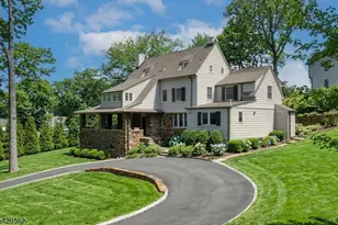 129 Watchung Ave, Chatham, NJ 07928 - Photo 1