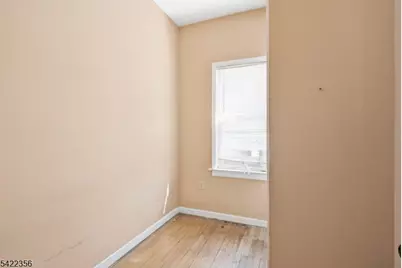 538 Jefferson St, Carlstadt, NJ 07072 - Photo 11