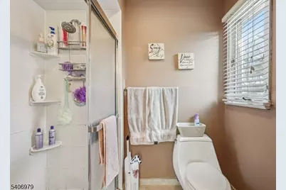 845 Rifle Camp Rd, Woodland Park, NJ 07424 - Photo 33