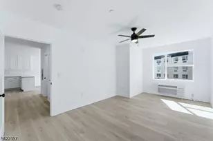 95 Shepherds Ln, Totowa, NJ 07512 - Photo 3