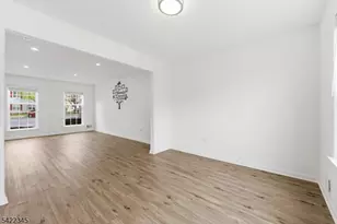 72 Boxgrove Pl, Franklin Township, NJ 08873 - Photo 11