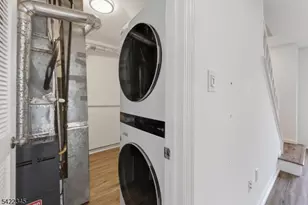 72 Boxgrove Pl, Franklin Township, NJ 08873 - Photo 9