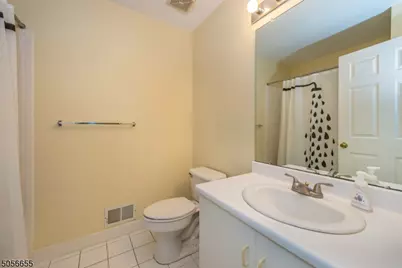 81 Dorchester Dr, Bernards Township, NJ 07920 - Photo 13