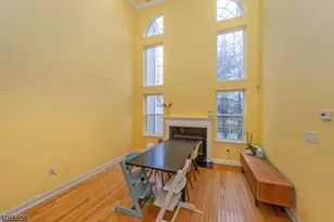 81 Dorchester Dr, Bernards Township, NJ 07920 - Photo 3