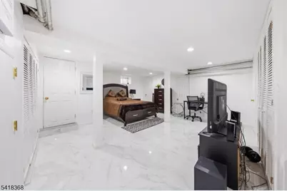 980 Salem Rd, Union Township, NJ 07083 - Photo 13