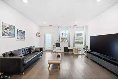 385 Main St, Little Falls Township, NJ 07424 - Photo 11