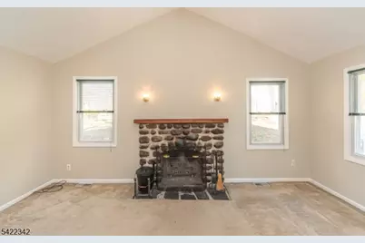 9 Roanoke Ave, Parsippany, NJ 07034 - Photo 5