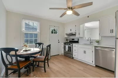 24 Central Ave, Morris Plains, NJ 07950 - Photo 9