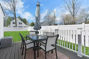 24 Central Ave, Morris Plains, NJ 07950 - Photo 27