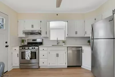 24 Central Ave, Morris Plains, NJ 07950 - Photo 7