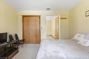 357 Edgewood Rd, Linden, NJ 07036 - Photo 29