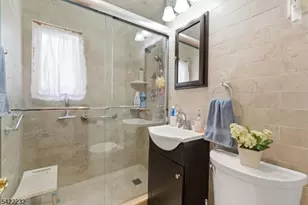 357 Edgewood Rd, Linden, NJ 07036 - Photo 25