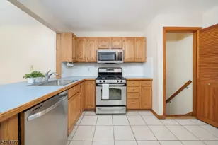 28 Park St, West Caldwell, NJ 07006 - Photo 9