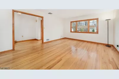 28 Park St, West Caldwell, NJ 07006 - Photo 3