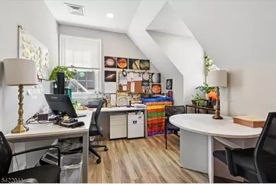 82 Floral Ave, New Providence, NJ 07974 - Photo 19