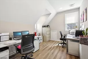 82 Floral Ave, New Providence, NJ 07974 - Photo 17