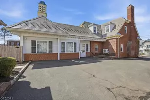 82 Floral Ave, New Providence, NJ 07974 - Photo 3