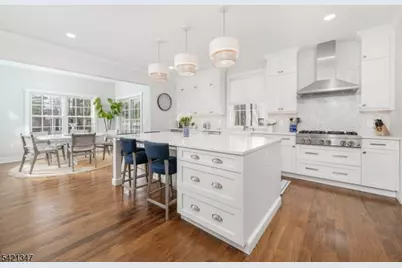 77 Commonwealth Ave, New Providence, NJ 07974 - Photo 7