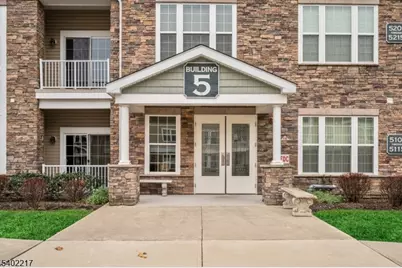 5107 Veterans Dr, Rockaway Township, NJ 07885 - Photo 3