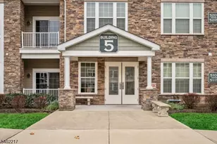 5107 Veterans Dr, Rockaway Township, NJ 07885 - Photo 3