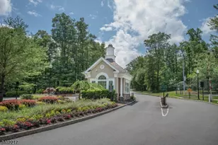 5107 Veterans Dr, Rockaway Township, NJ 07885 - Photo 23