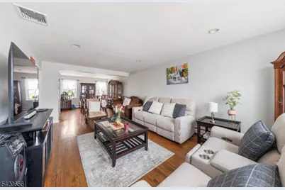 1016 Gifford Ct, Union Township, NJ 07083 - Photo 3