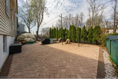 1016 Gifford Ct, Union Township, NJ 07083 - Photo 27