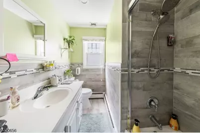 1016 Gifford Ct, Union Township, NJ 07083 - Photo 21