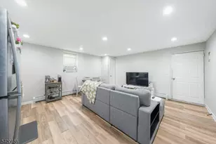 1016 Gifford Ct, Union Township, NJ 07083 - Photo 23