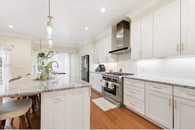 2020 Lamberts Mill Rd, Scotch Plains Township, NJ 07076 - Photo 5