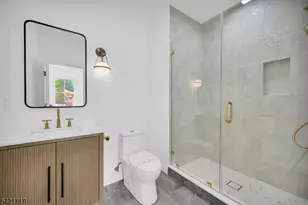 15 Orchard Ln, Livingston, NJ 07039 - Photo 27