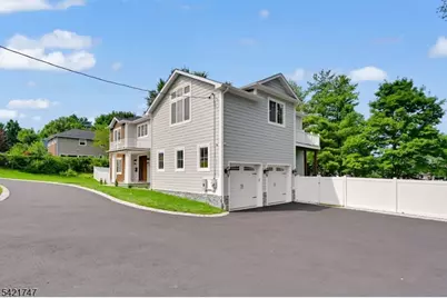 15 Orchard Ln, Livingston, NJ 07039 - Photo 45