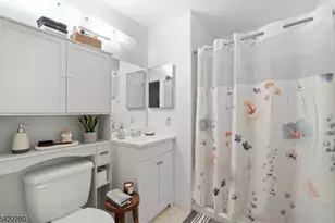 107 Rachel Ct, Franklin Township, NJ 08823 - Photo 5