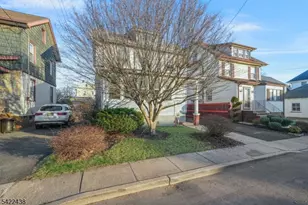 15 Donald Pl, Elizabeth, NJ 07208 - Photo 3