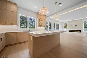 52 Congressional Pkwy, Livingston, NJ 07039 - Photo 11