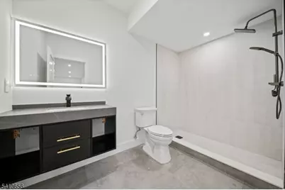 52 Congressional Pkwy, Livingston, NJ 07039 - Photo 23