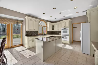 4 Pueblo Trl, Vernon, NJ 07462 - Photo 9