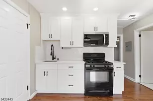 293 N Center St, Orange, NJ 07050 - Photo 11