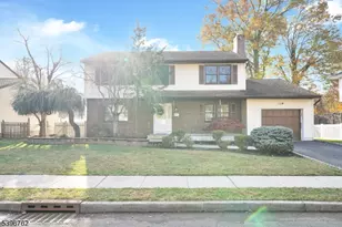 11 Lenox St, Edison, NJ 08817 - Photo 5